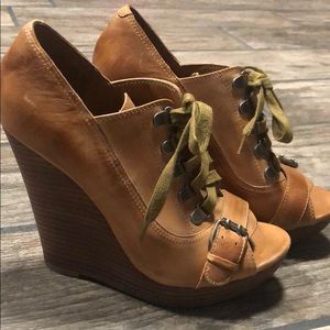 Aldo tan peep toe platform size 39
